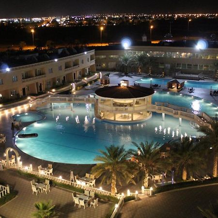 Al Salam Grand Hotel & Resort Al Buraimi Buitenkant foto