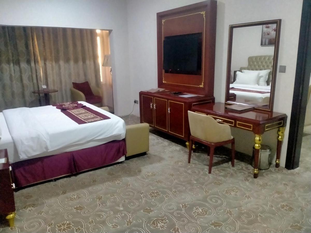 Al Salam Grand Hotel & Resort Al Buraimi Buitenkant foto